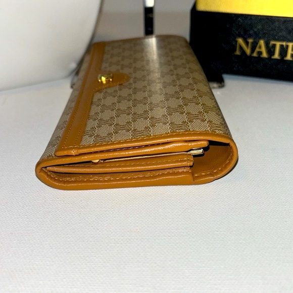 VGUC Celine Wallet w Kiss lock - Picture 4 of 14